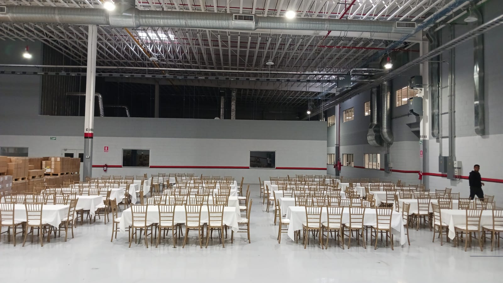 Carpa estructural para comedor industrial